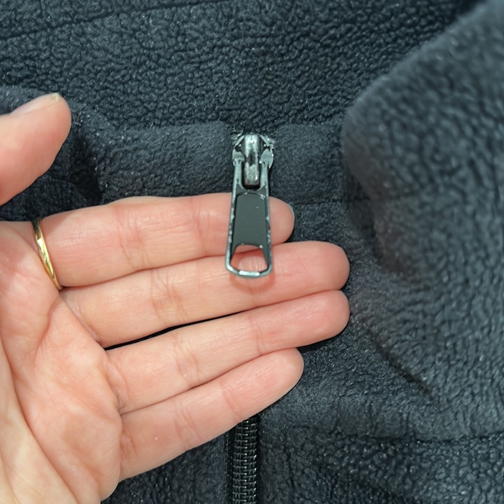 Fleece - Picture 2 of 3